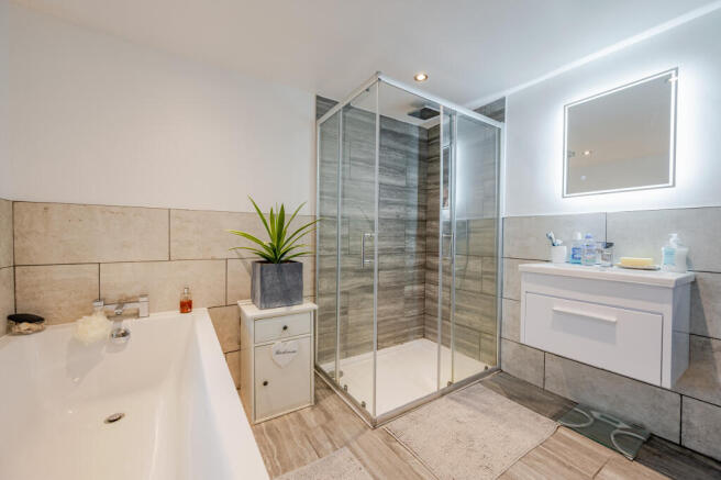 2 bed Cottage for sale Image 10