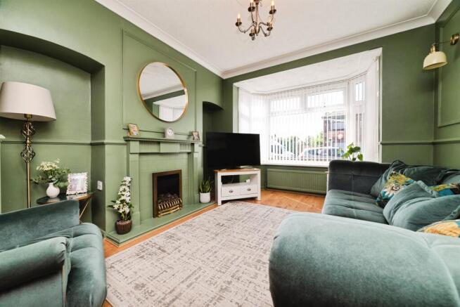 3 bed Terraced for sale Image 2