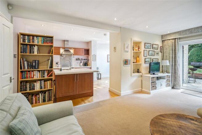 Sitting/Kitchen Area