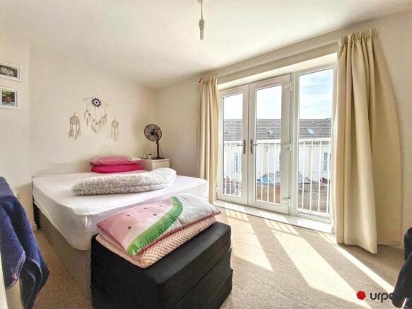 Bedroom 1.jpg
