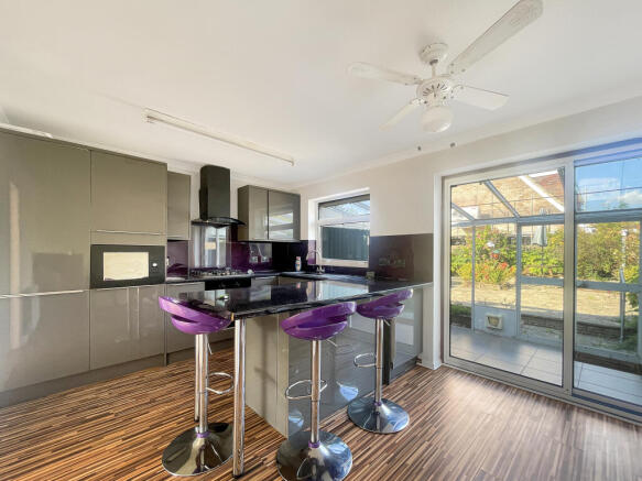 ae8532be34b8735879b391a21e88de3fbf3885fd