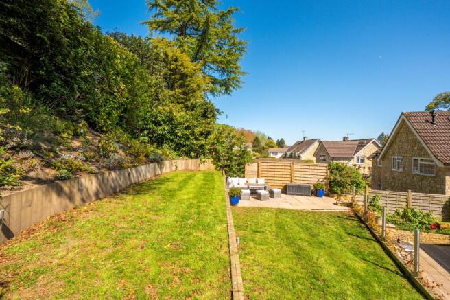 4 bed Detached for sale Image 7