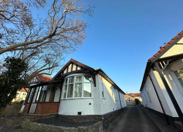 Charming detached bungalow with bay window and ...