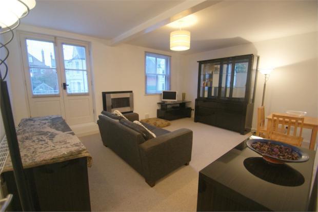1 westcliff mews lounge