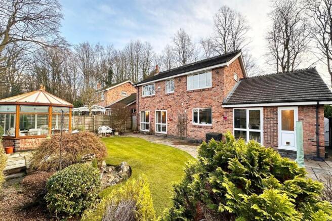 Woodside Lane, Poynton, SK12 photo 4