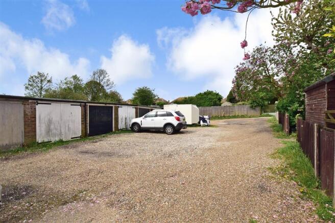 Driveway/Parking