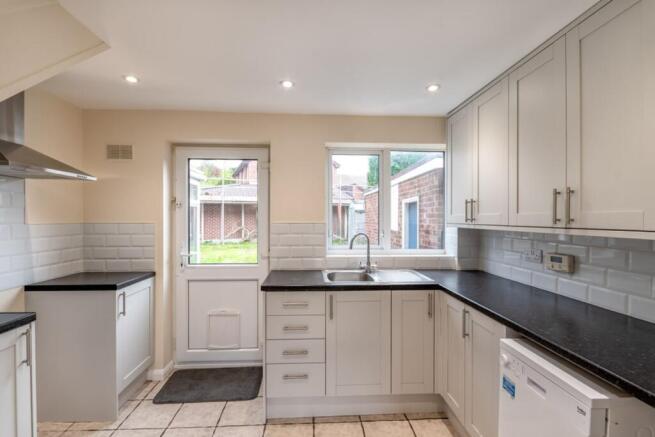 Kitchen: