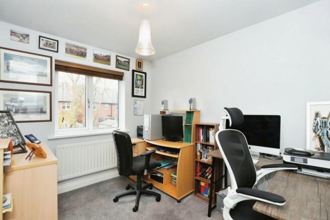 Bedroom 5/Study