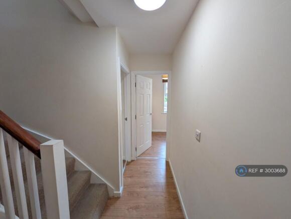 4 bed Flat to rent Image 6