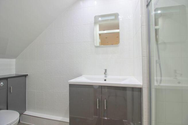 Ensuite to Master Bedroom