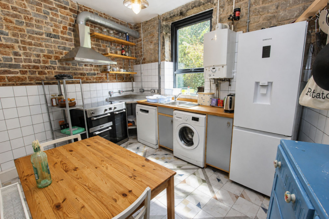 2 bed Terraced for sale Image 9