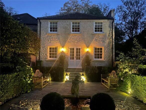 Night Exterior