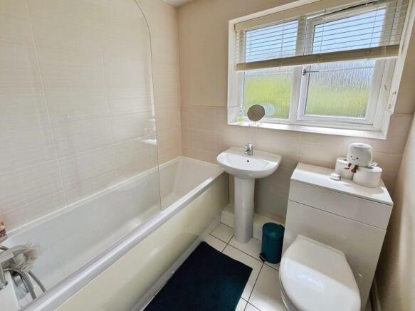 Beaumont Rise, Deane photo 4