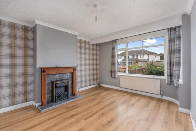 60 Manor Road, Banbury-6.jpg