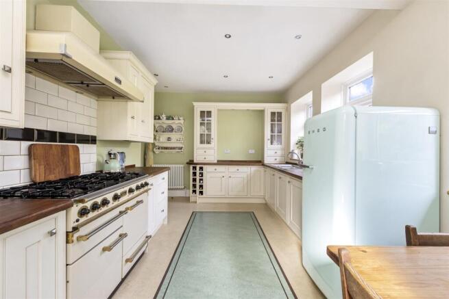 Broadwater Street West, 120-010.JPG