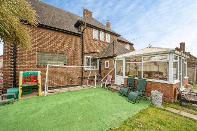 4 bed Detached for sale Image 4