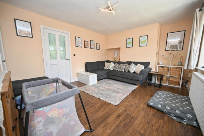 2 bed Semi-Detached for sale Image 5