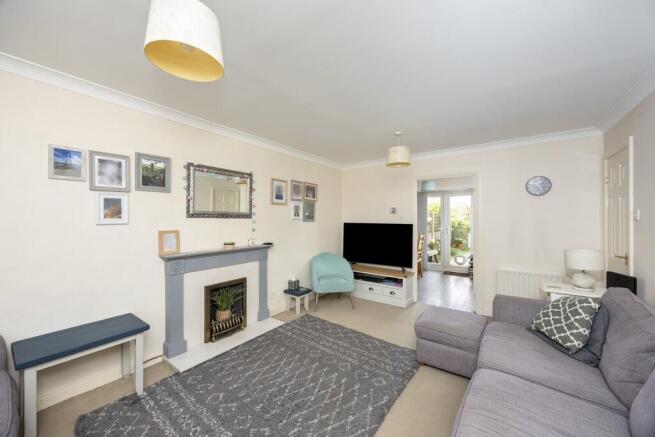 Luxford Way 38-01...