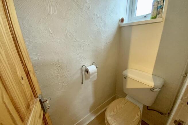 downstairs wc