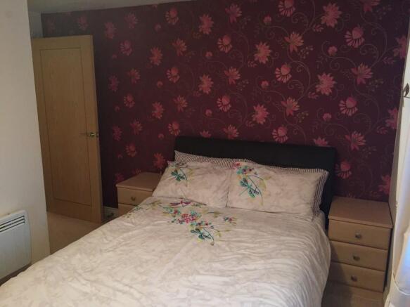 bedroom 2.JPG