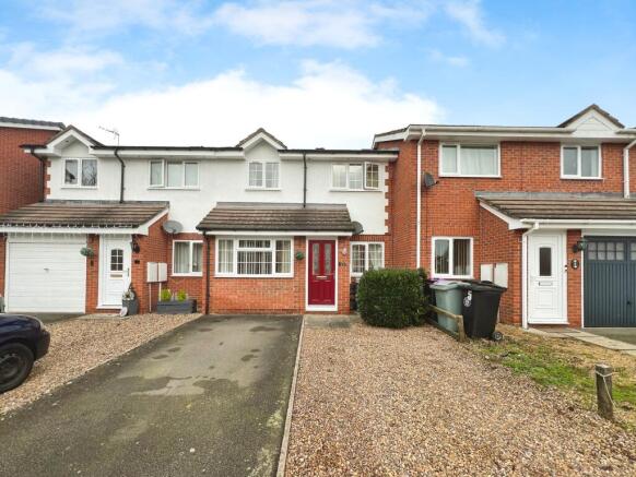 3-bed terraced on Palmwood Close, Gonerby Hill Foot, NG31, £200,000