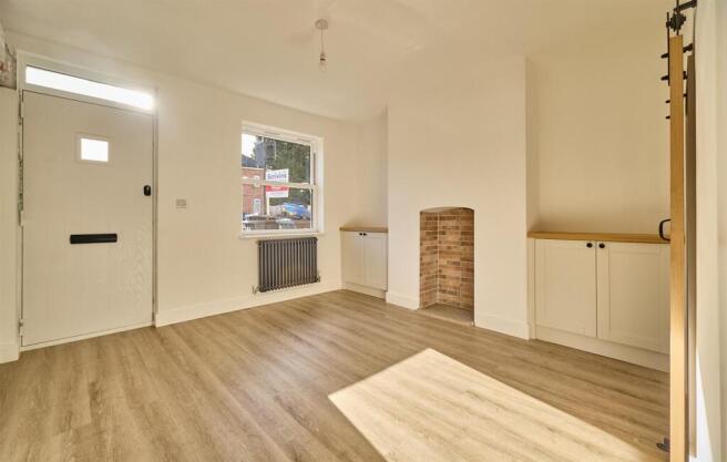 Lounge to Front