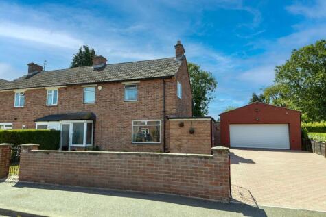 Almond Avenue, Newbury, RG14