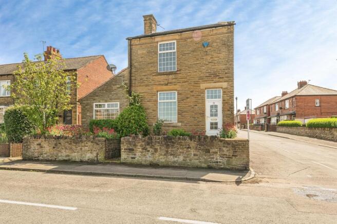 2 bed Detached for sale in batley