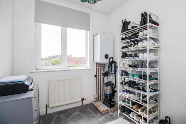 3 bed Terraced for sale Image 8