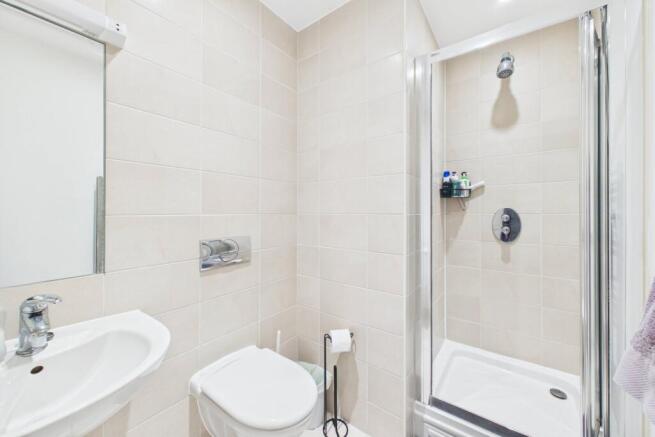 2 bed Apartment for sale Image 8