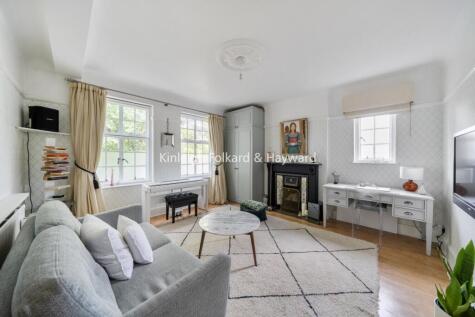 Connaught Gardens, Muswell Hill, London, N10
