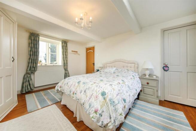 Bed2.2.jpg