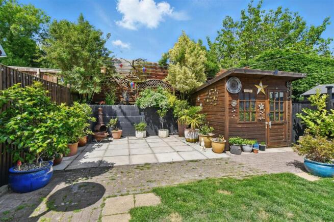 3 bed Semi-Detached for sale Image 11