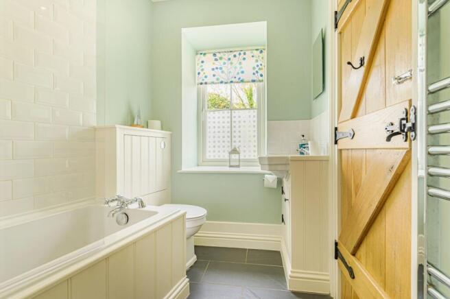 Interconnecting Utility & Shower Room