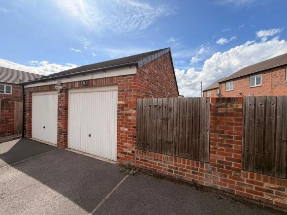 4 bed Detached for sale Image 11