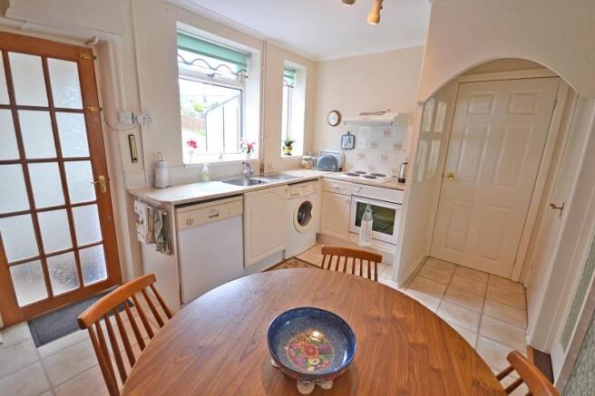 Kitchen Breakfastroom (2nd view)