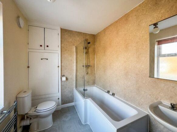3 bed Terraced to rent Image 8
