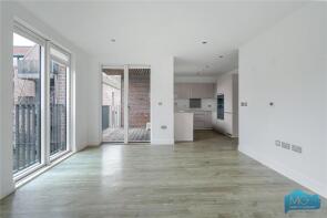 Flat 1, 1 Chatto Mansions, Olmstead Close, Hornsey, London N10 3FB