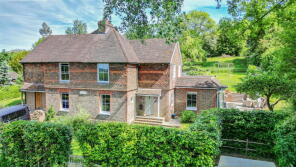 2, York Villas, Lidwells Lane, Goudhurst, Cranbrook TN17 1EJ