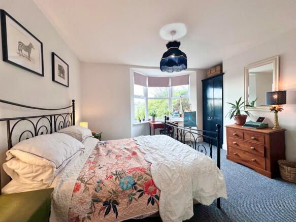 Kent place bed 1 ...