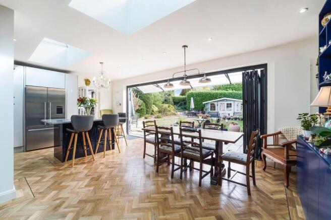 House in Epsom - View 4