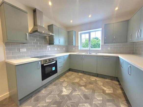 Plot 5, Somerford Reach, Arddleen photo 4