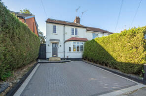 42, Mays Lane, Underhill, Barnet EN5 2EE
