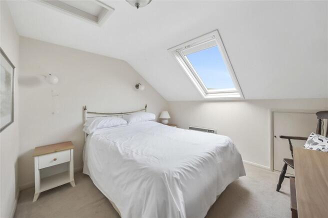 1st Floor Rear Bed