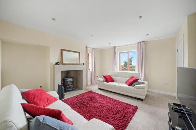 3 bed Semi-Detached for sale Image 5