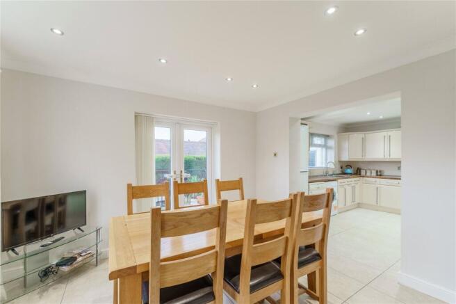 Lower Northcroft, South Elmsall, Pontefract, West Yorkshire, WF9 photo 4