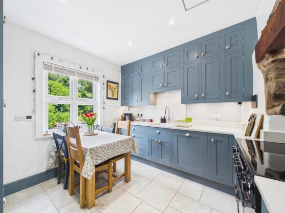 Kitchen/Dining