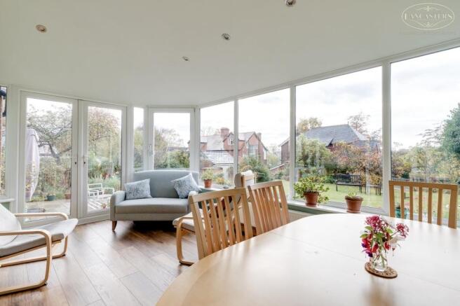 Garden room 