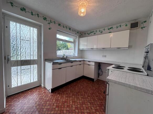 Roseacre Drive, Heald Green, Cheadle photo 4