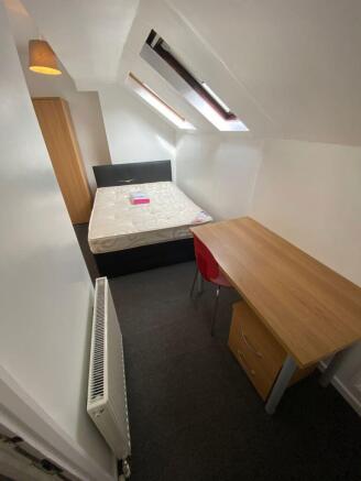 1 bed House Share to rent Image 6